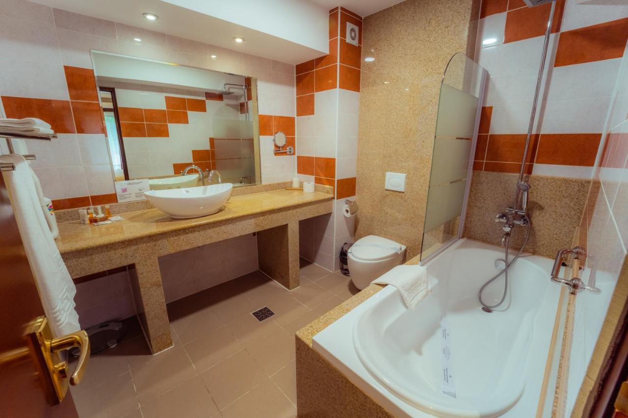 Hotel Perla سلانيك مولدوفا المظهر الخارجي الصورة
