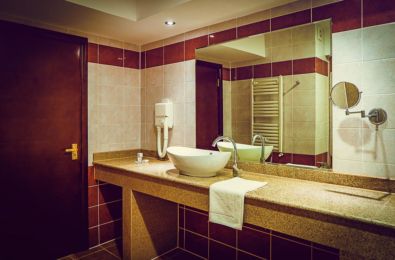 Hotel Perla سلانيك مولدوفا المظهر الخارجي الصورة